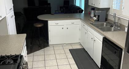 3 bedroom home that's about 10 mminutes away from the local casinos.