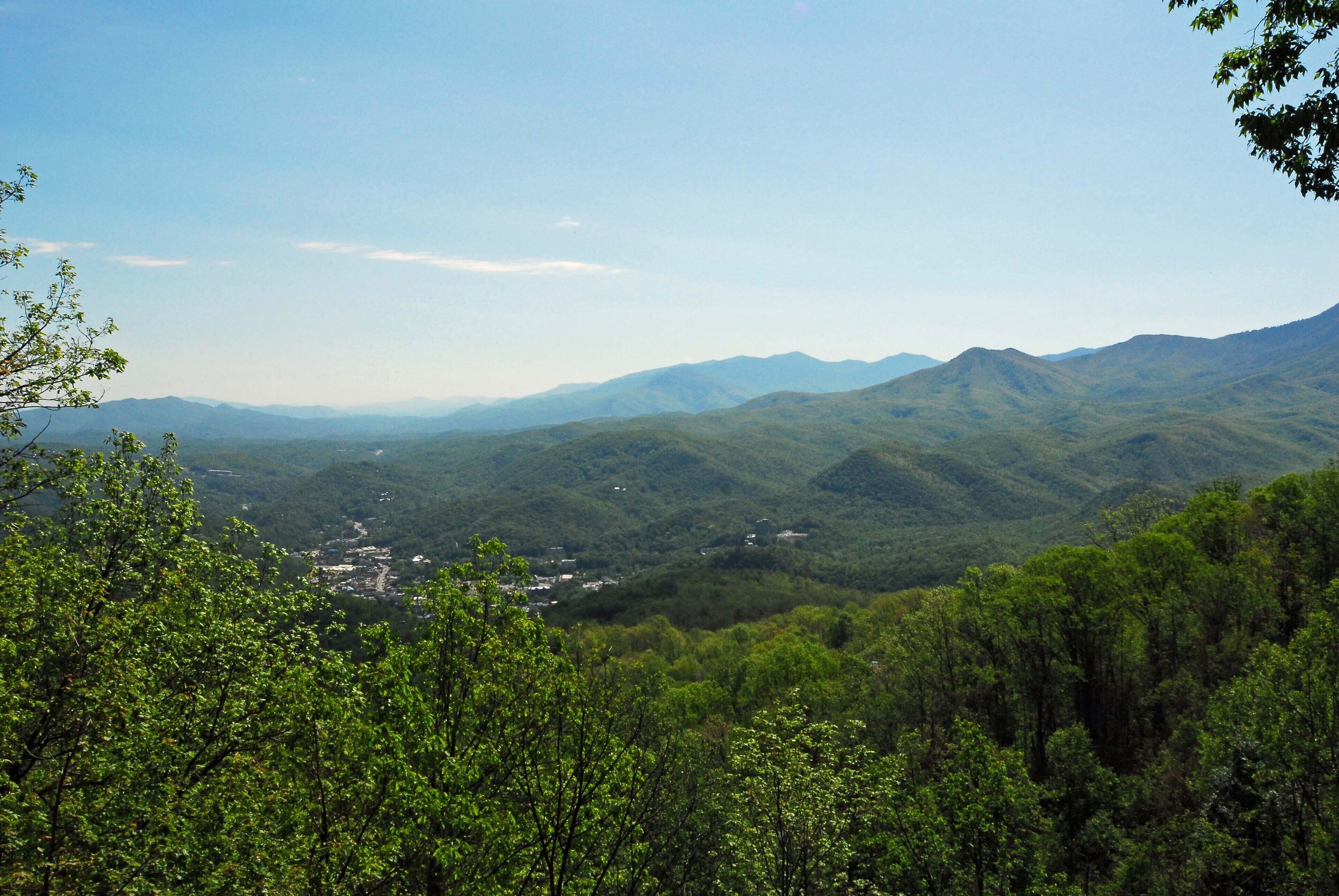 Smoky Mtn High - 8bd 7bth in Chalet Village w/Mountain Views!