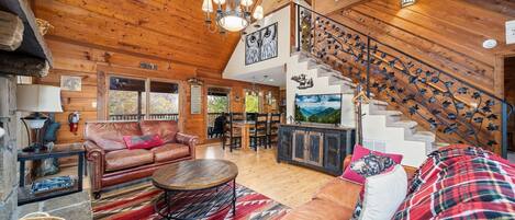 Smart TV, fireplace, DVD player, stereo