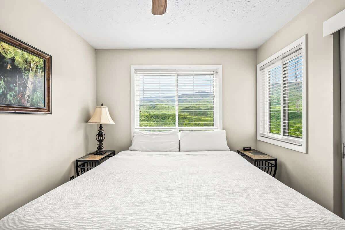 1 dormitorio, tabla de planchar con plancha, wifi y ropa de cama