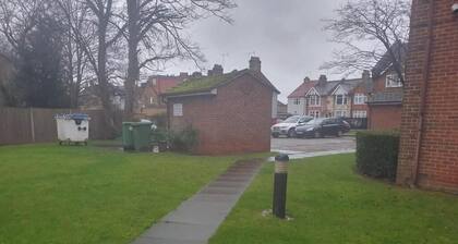 The Hidden Gem - a cosy appartment in Watford near Harry Potter's WB Studio