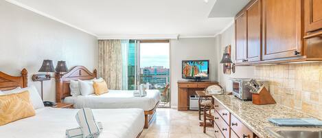 Coffres-forts dans les chambres, fer et planche à repasser