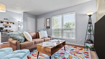 Smart TV, books, offices