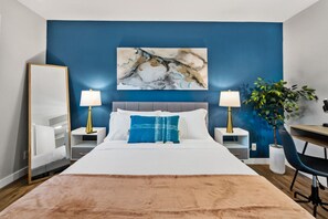 1 bedroom, desk, iron/ironing board, free WiFi - Modish 1BD:AT&T Walkable & In the heart of it ALL! (Arlington)