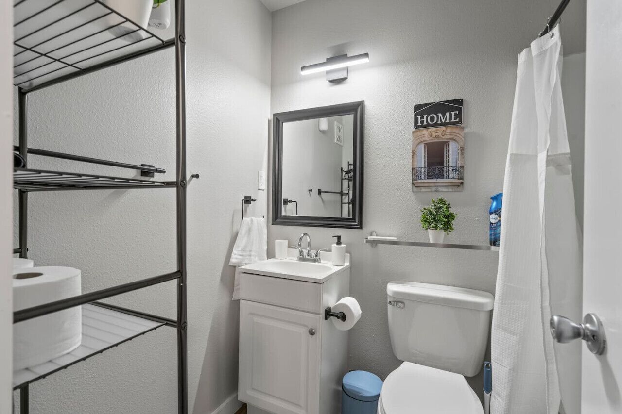 Hair dryer, towels