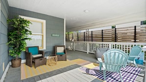 Terrace/patio - Uplifting 2BD: Centered, Inspiring & Heartwarming! (Fort Worth)