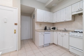 3-Kitchen(4)