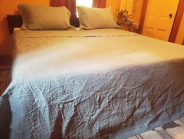 2 bedrooms, free WiFi, bed sheets