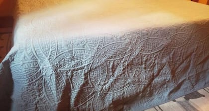 King Bed Downtown Deluxe Apartment