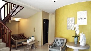 Unclassified image, 4 of 16, button - Hotel Golosone (Ambato)