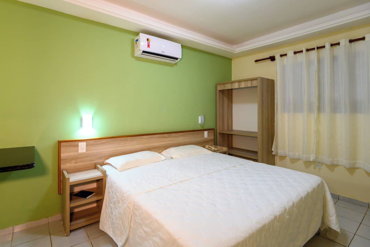 Standard-Zweibettzimmer | Bügeleisen/Bügelbrett