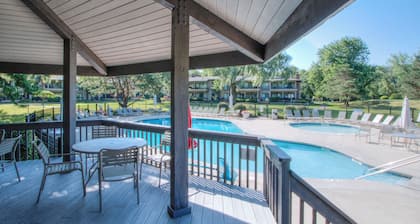 The Luxe at Abbey Villa |Gas Fireplace| King Master |Large Covered Balconies |Pool View |Hot Tub
