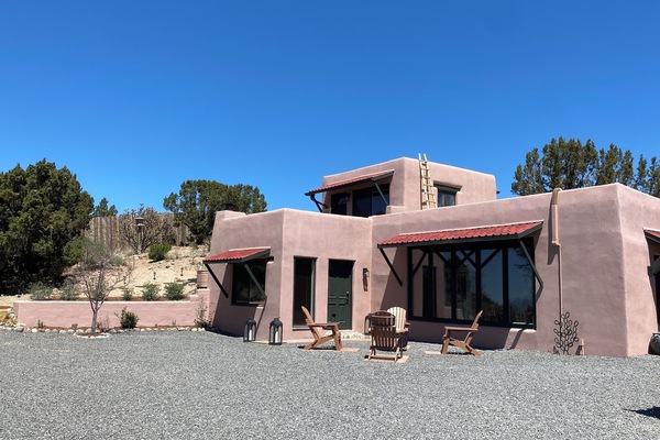 El Conejo is 1250 square feet.