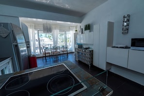 Microwave, stovetop, coffee/tea maker, toaster