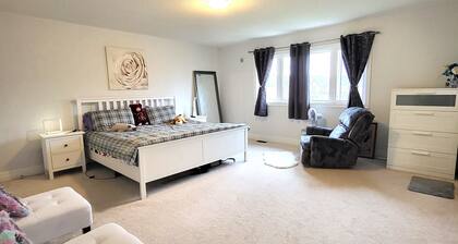Spacious 4 Bedroom House in Angus