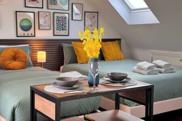 1 bedroom, iron/ironing board, WiFi, bed sheets