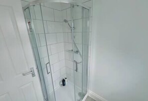 Hair dryer - Superb Studio Loft 30min to Central London (Wembley)