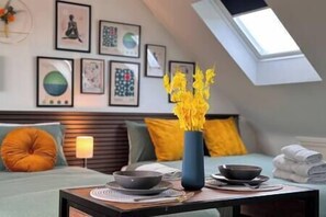 1 chambre, fer et planche à repasser, Wi-Fi, literie fournie