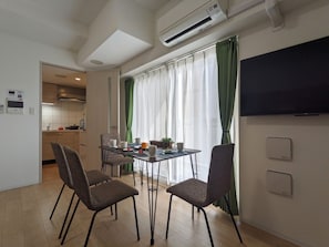 In-room dining - ESLEAD HOTEL Namba South 2 (Osaka)