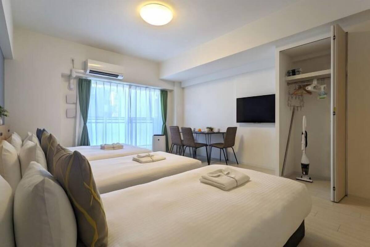 1 Schlafzimmer, hochwertige Bettwaren, laptopgeeigneter Arbeitsplatz