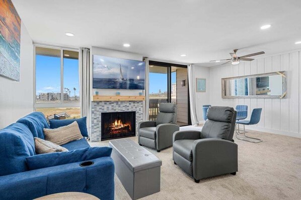 TV connectée, cheminée, baby-foot, table de tennis de table