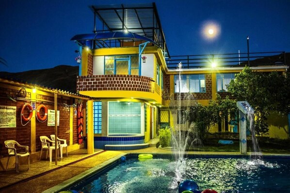 Majoituspaikan julkisivu