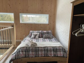 2 bedrooms, desk, iron/ironing board, travel cot - Oasis thermal - Mauricie- N.E. Chic Shack (Saint-Mathieu-du-Parc)