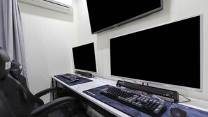 Suite Twin | Lydisolert, wi-fi (inkludert) og individuelt dekorert