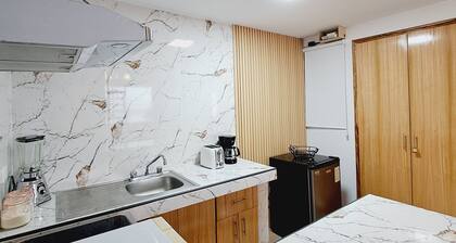 Suite a Pocos Metros del Centro Histórico de Quito, Cerca de Todo