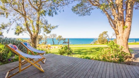 Property grounds. Pebble Views by Property Mums