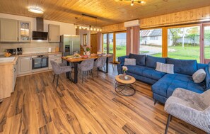 Fridge, oven, dishwasher, coffee/tea maker - Beautiful home in Bukovac Perusicki (Bukovac Perusicki)