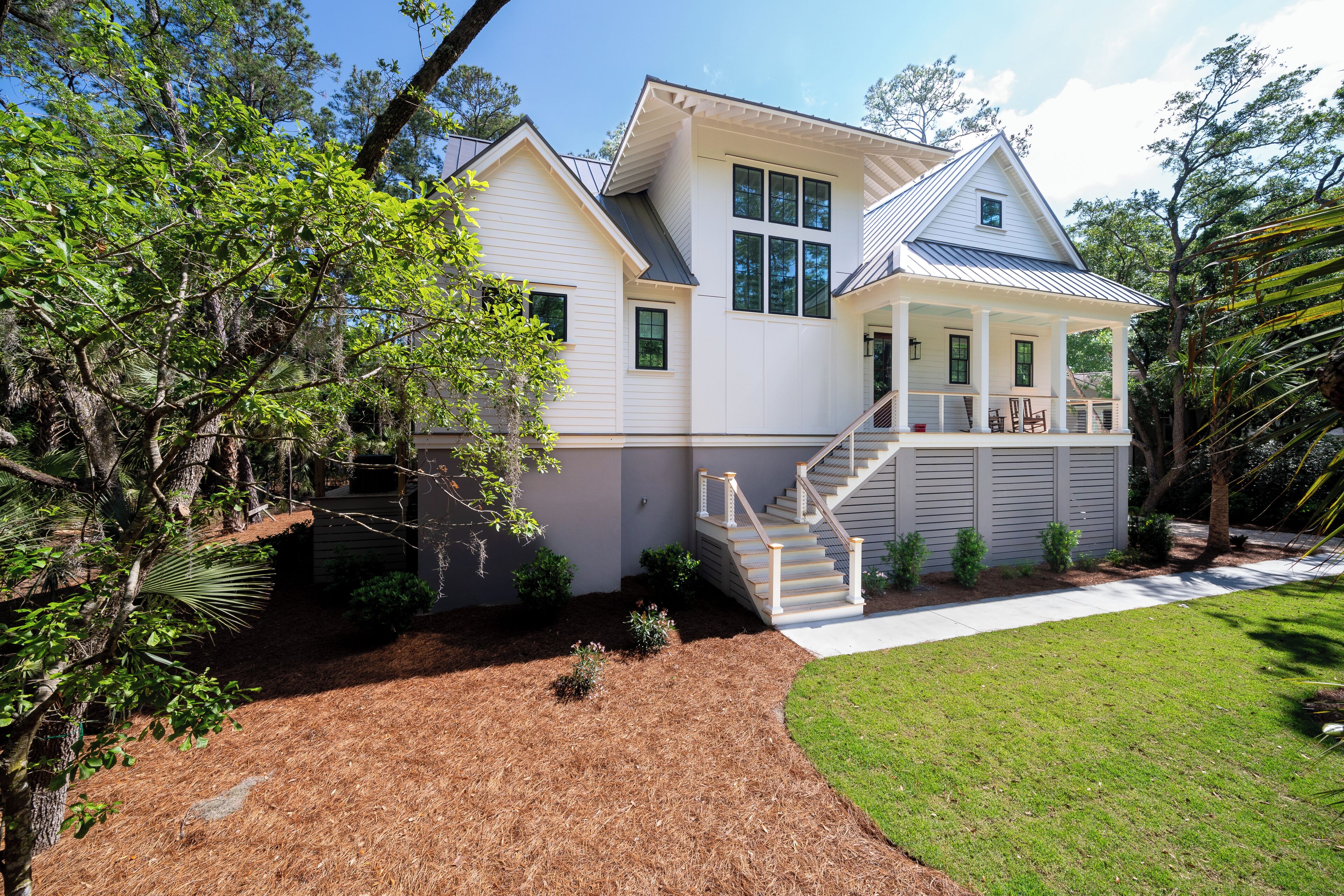 Fabulous Custom 4 Br/3.5 Ba Home! Private Pool! Amenity Cards! Screened Porch! New Construction!