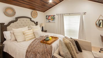 4 soverom, strykejern/-brett, reiseseng for barn og wi-fi