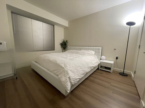 1 soveværelse, skrivebord, Wi-Fi, sengetøj