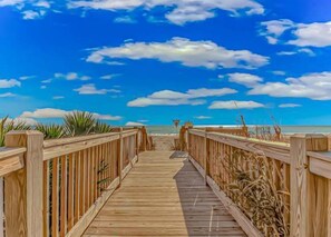 Beach nearby - Sea Mist 51303 (Myrtle Beach)