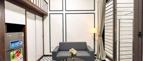 Studio tiện nghi đơn giản | Bàn, truy cập Internet không dây miễn phí