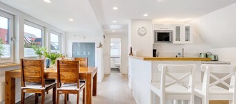 Apartment 'Ferienwohnung Feuerbach' with Shared Terrace, Shared Garden and Wi-Fi