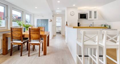 Apartment 'Ferienwohnung Feuerbach' with Shared Terrace, Shared Garden and Wi-Fi