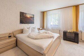 3 chambres, fer et planche à repasser, Wi-Fi gratuit
