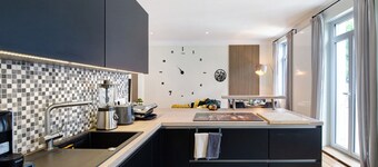 Apartment 'Ferienwohnung Nippesstr 17' with Wi-Fi