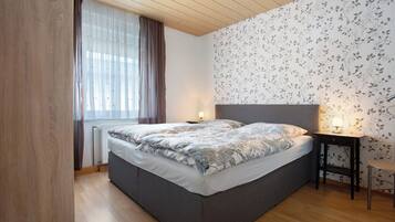 2 Schlafzimmer, Bügeleisen/Bügelbrett, kostenloses WLAN, Bettwäsche