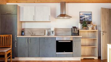 Geladeira, fogão, cooktop, lava-louças