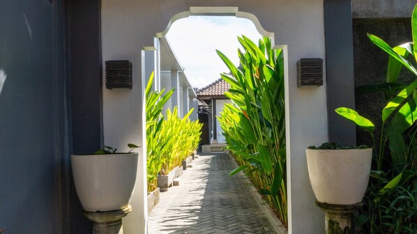 Entrada de la propiedad