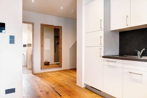 Interior - Apartment 'Pfrunger Ried' with Balcony and Wi-Fi (Herbertingen)