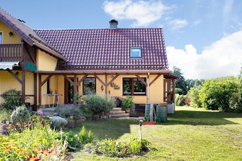 Holiday Home 'Ferienhaus Engert Mit Holzofensauna' with Private Terrace, Shared Garden and Wi-Fi