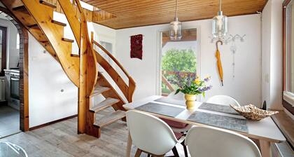 Holiday Home 'Ferienhaus Engert Mit Holzofensauna' with Private Terrace, Shared Garden and Wi-Fi