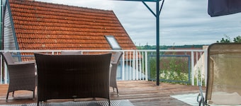 Apartment 'Wohnung Mit Dachterrasse' with Private Terrace and Wi-Fi