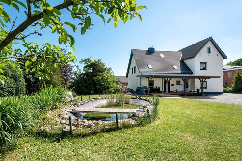 Ferienwohnung 'Alte Schule Schalkholz' mit Gemeinschaftsgarten und WLAN