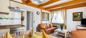 Apartment 'Atlanta 103' with Shared Terrace, Private Garden and Wi-Fi