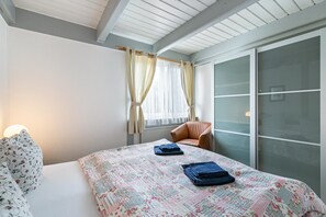 1 bedroom, iron/ironing board, free WiFi, bed sheets